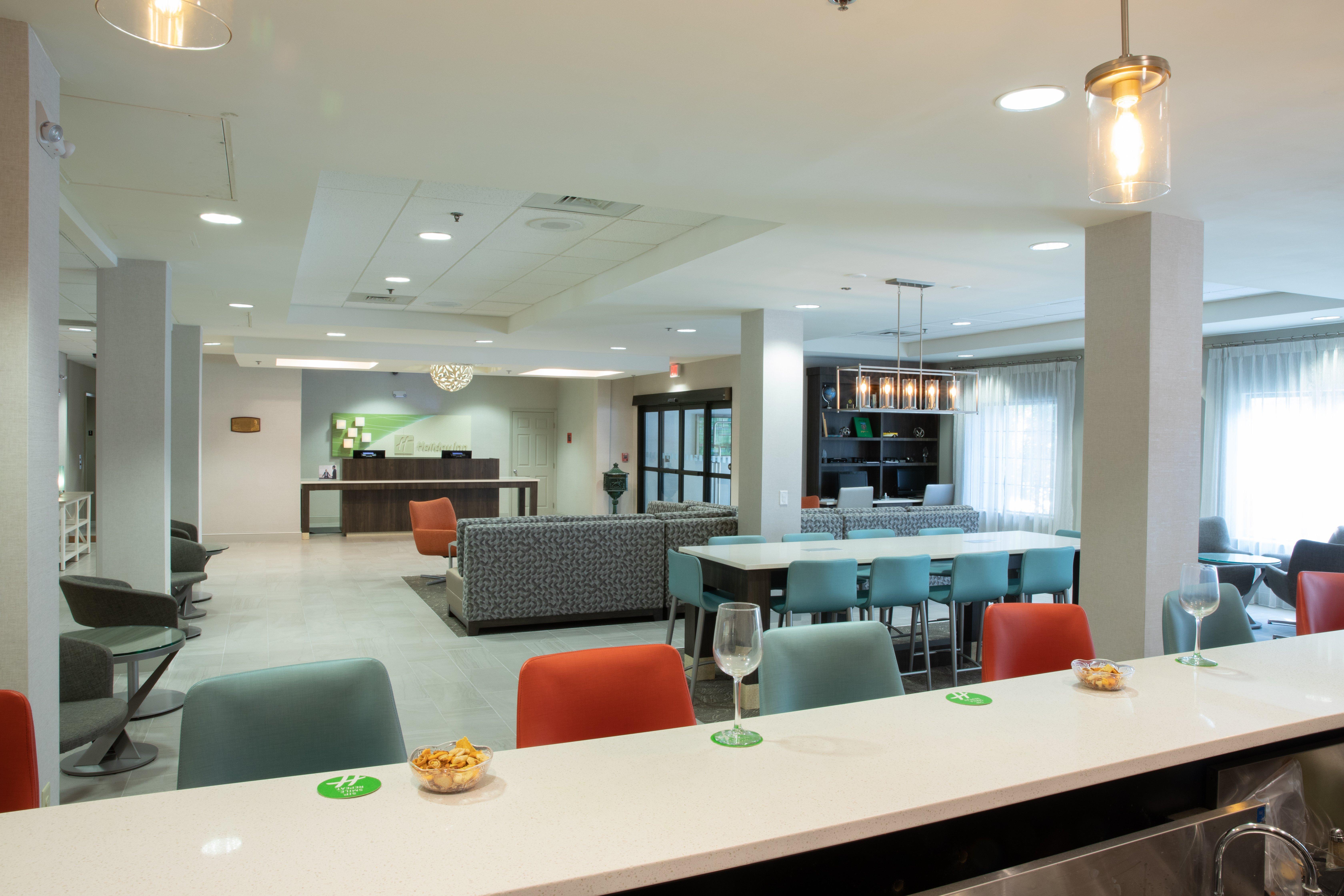 Holiday Inn & Suites Raleigh Cary By Ihg Exterior photo