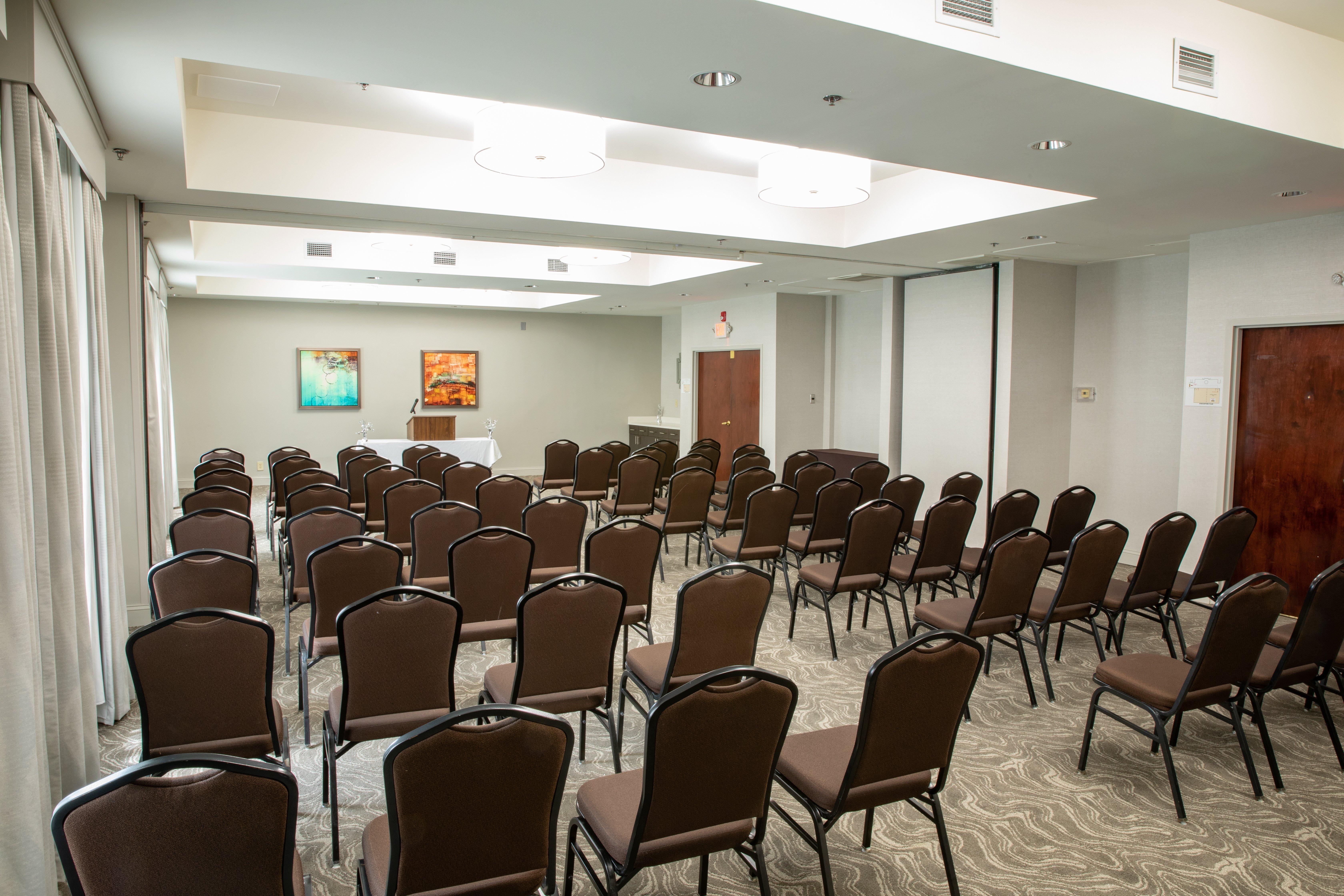 Holiday Inn & Suites Raleigh Cary By Ihg Exterior photo